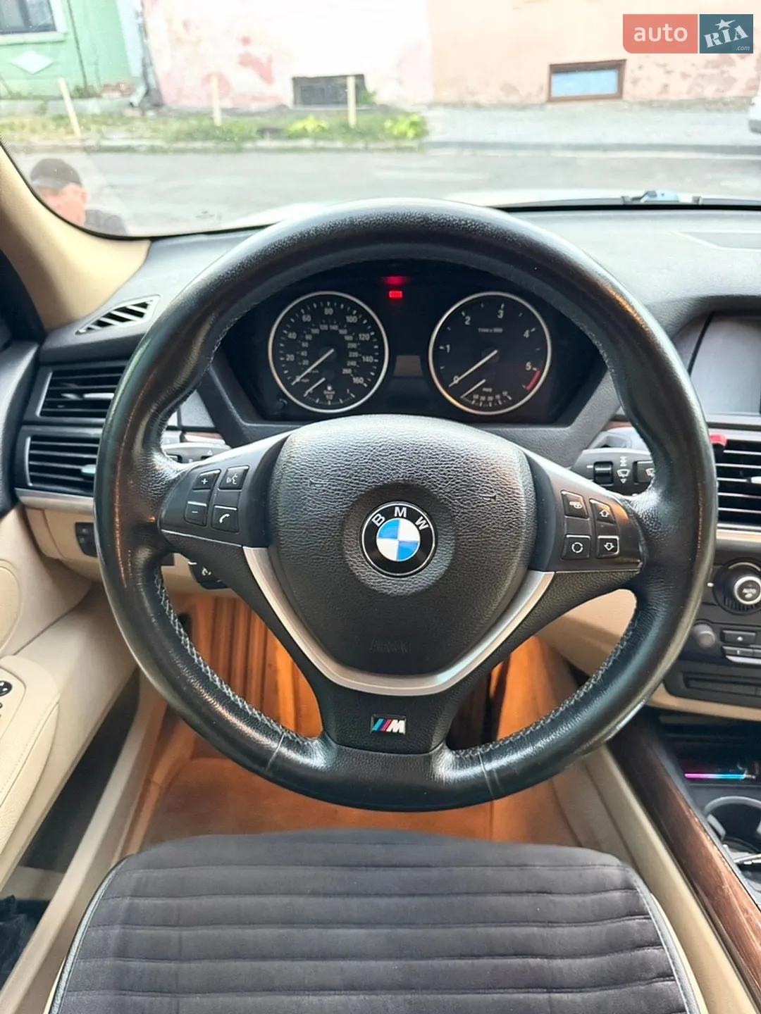 2010 BMW X5 - мініатюра 20