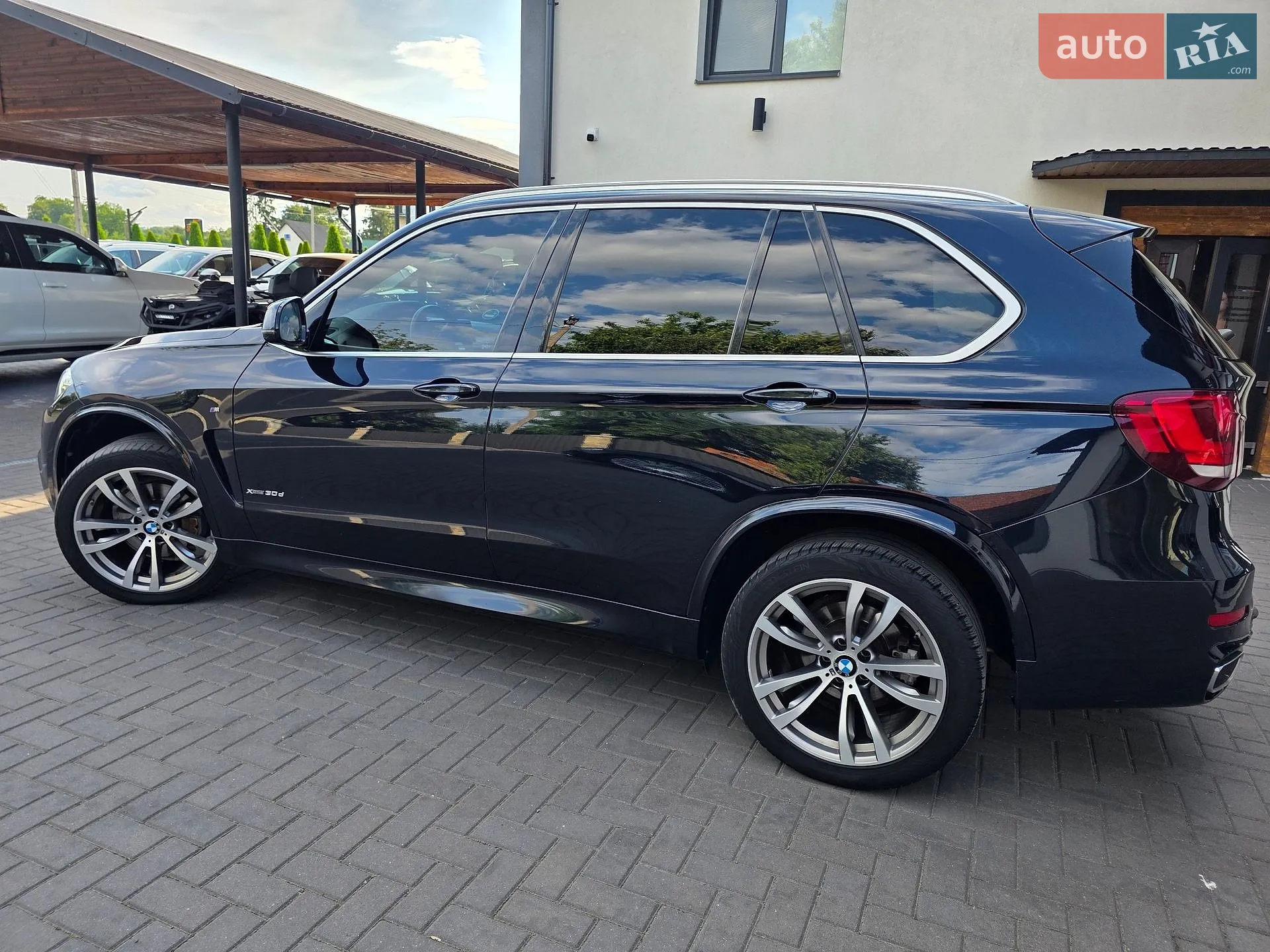 2017 BMW X5 - мініатюра 24