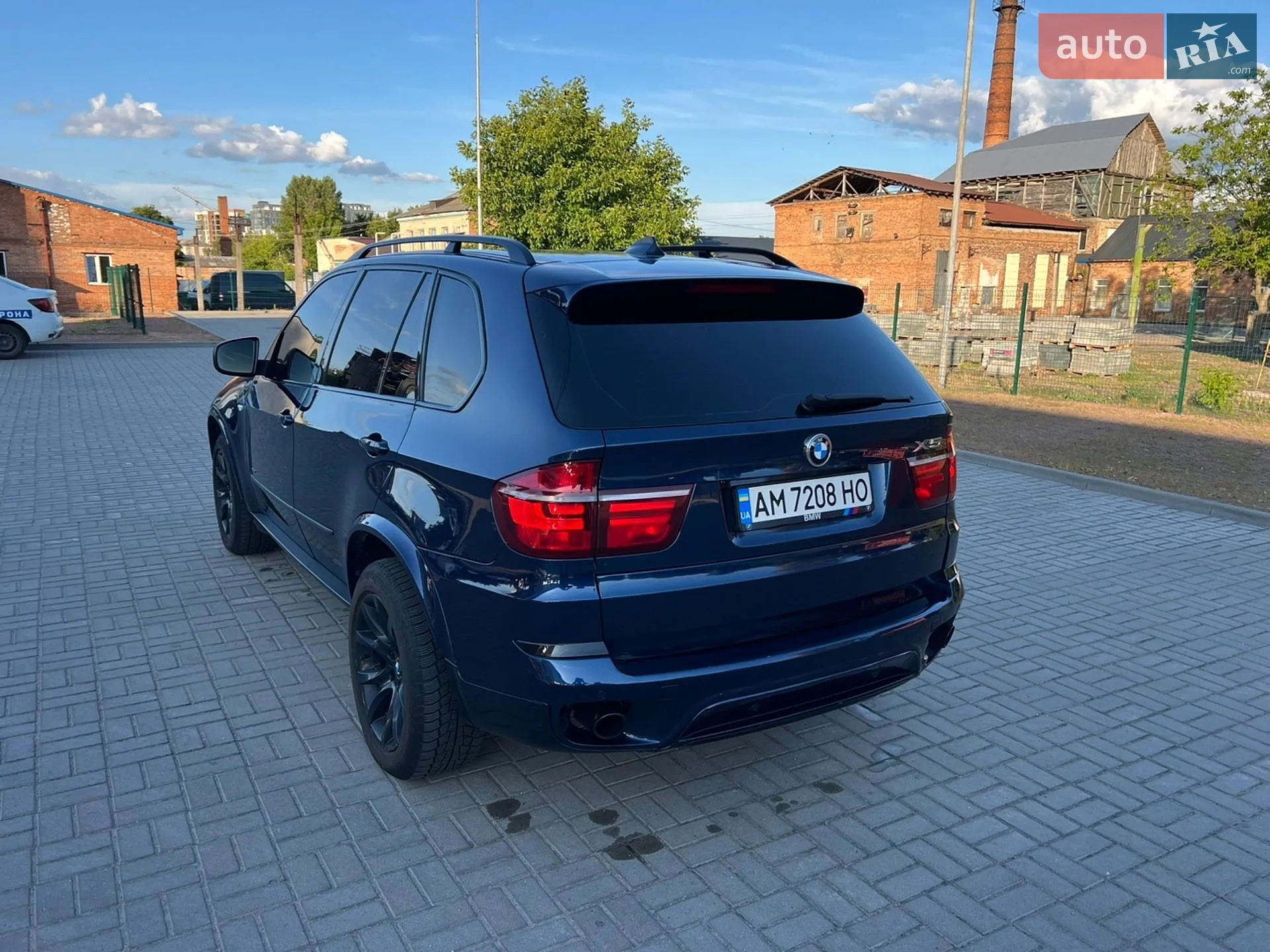 2010 BMW X5 - мініатюра 13