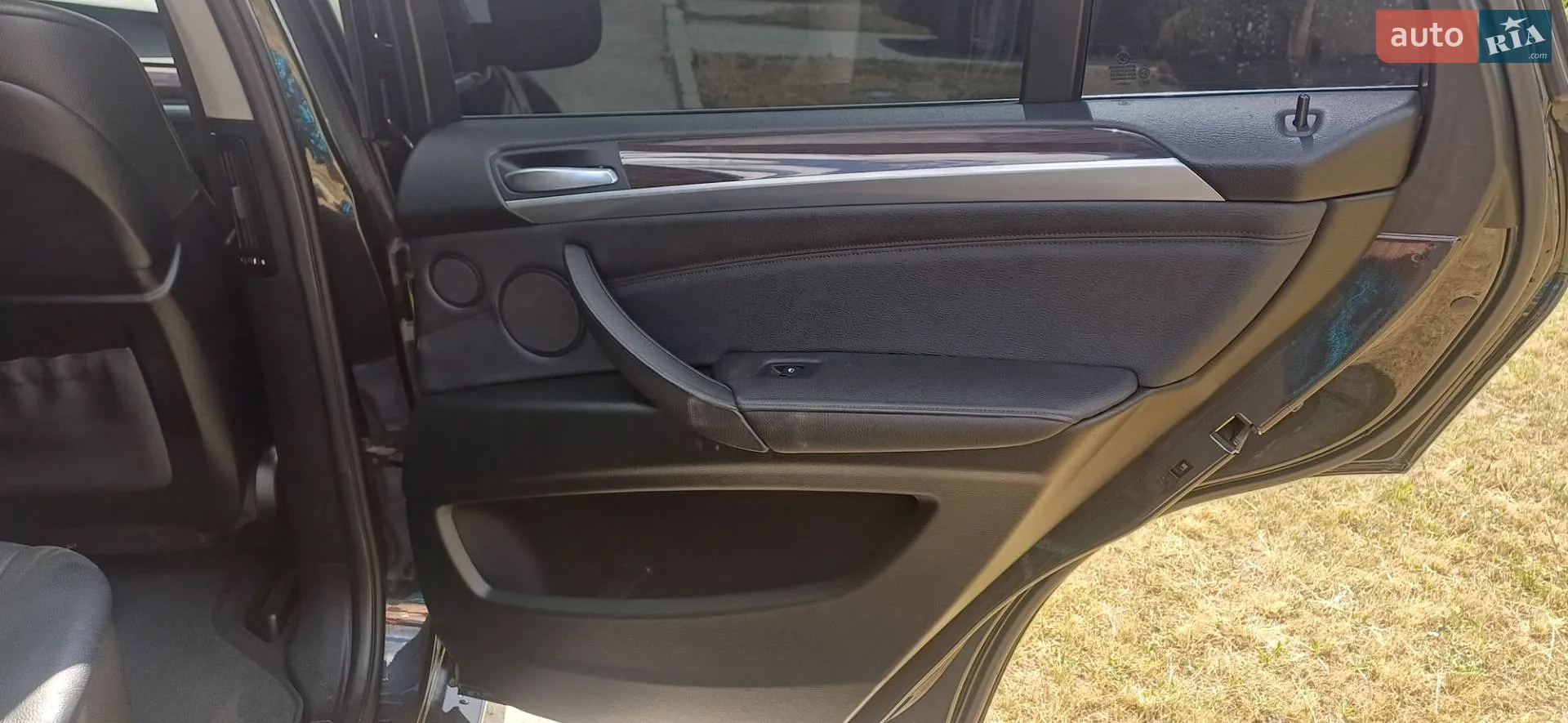 2010 BMW X5 - мініатюра 20