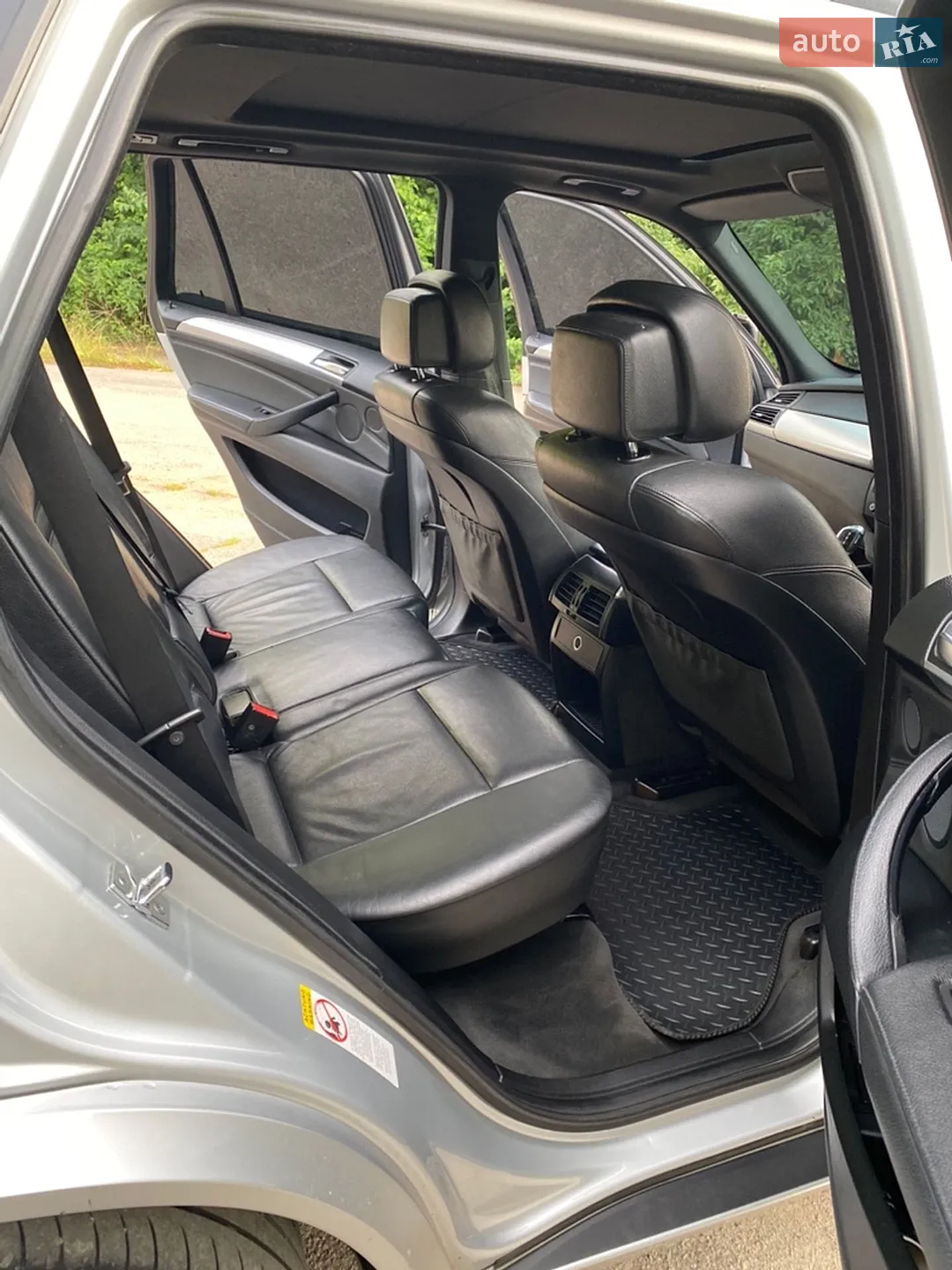 2018 Volkswagen Touareg - мініатюра 16