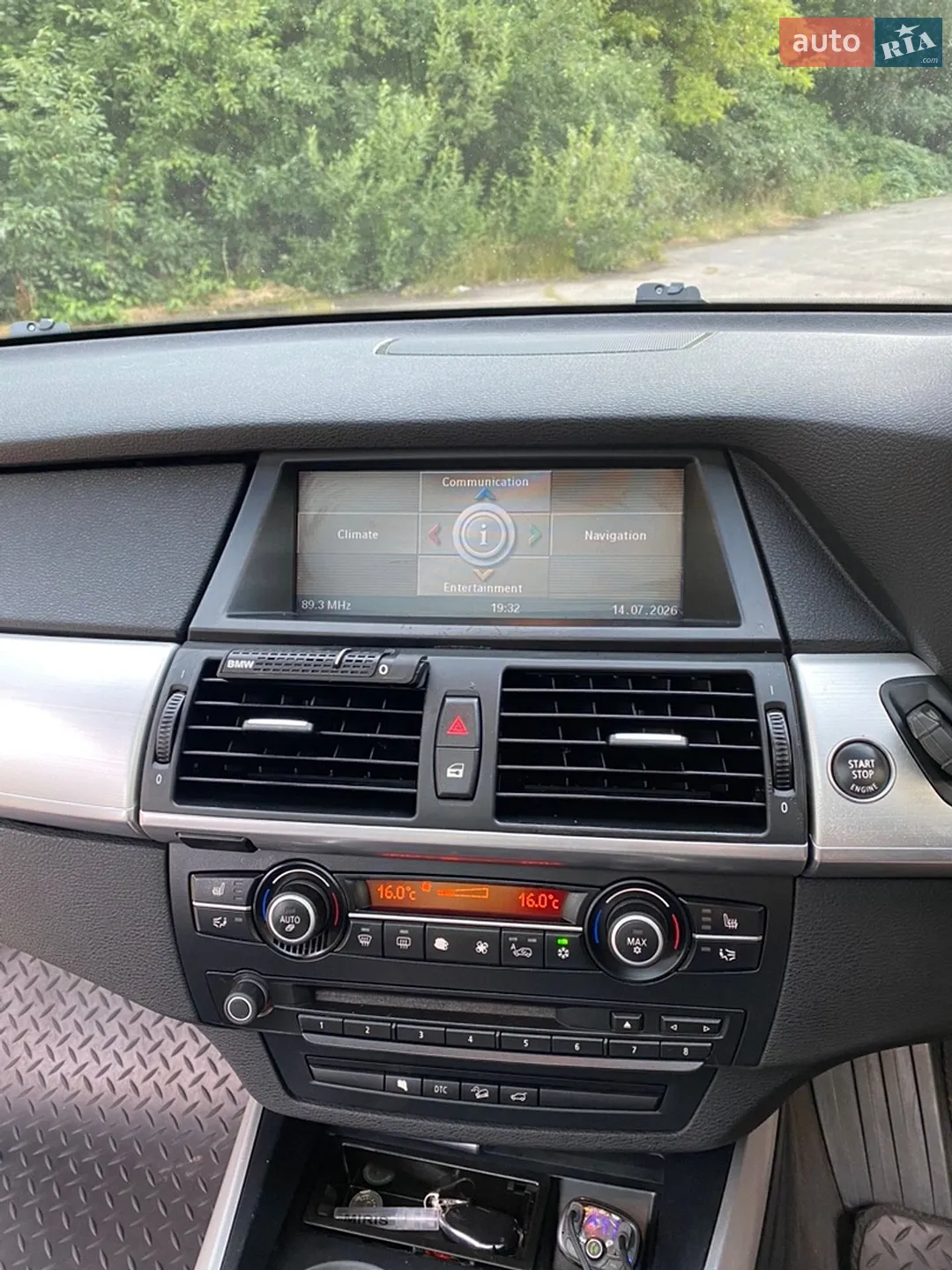 2018 Volkswagen Touareg - мініатюра 32