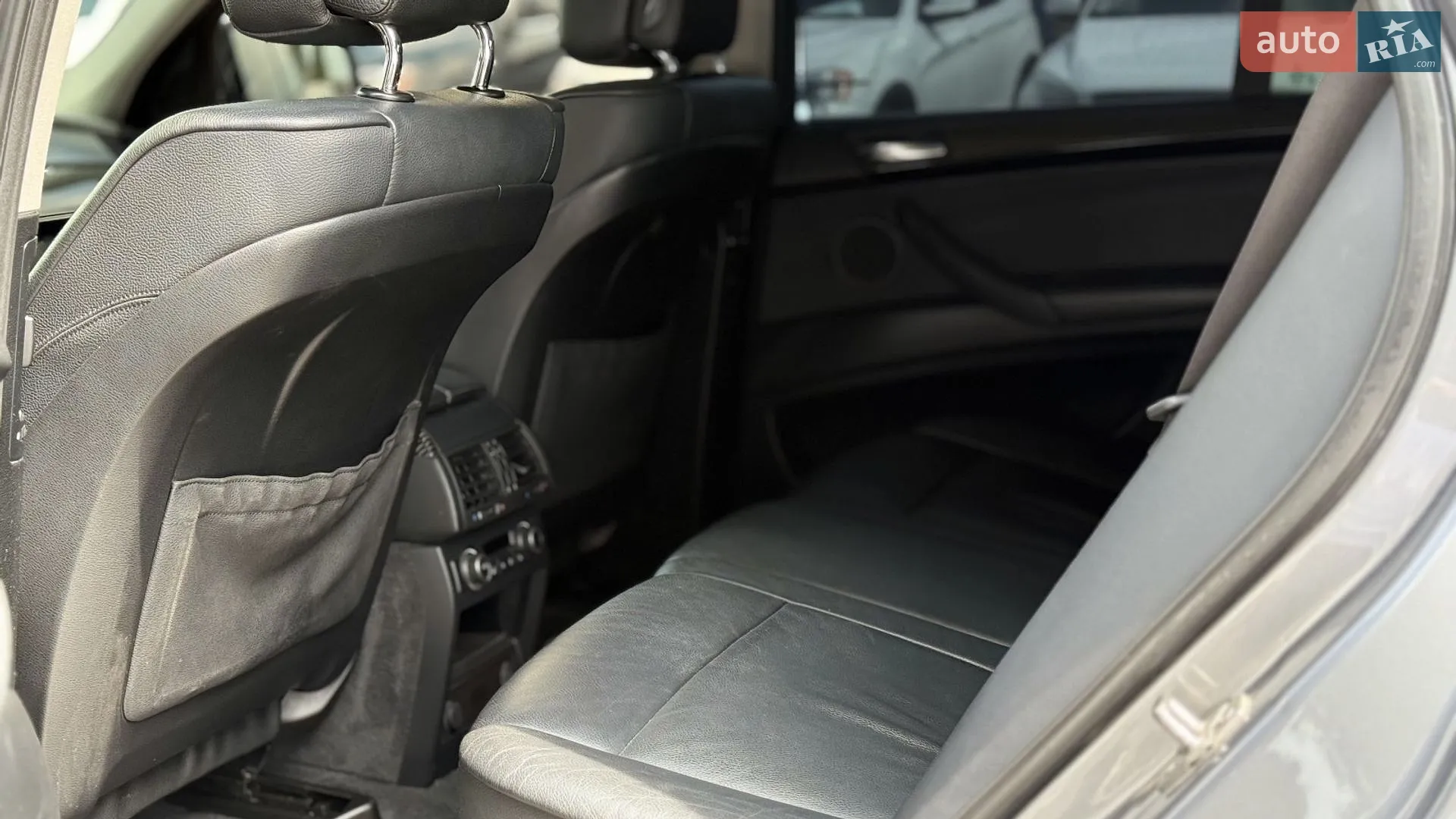 2011 BMW X5 - мініатюра 18