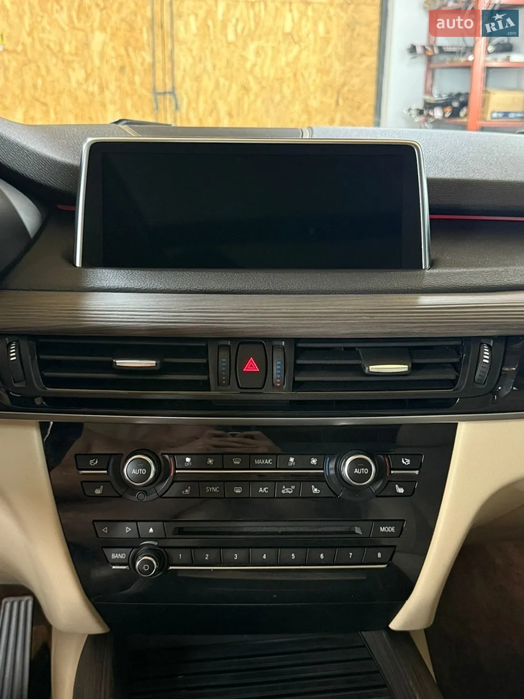2016 BMW X5 - мініатюра 14