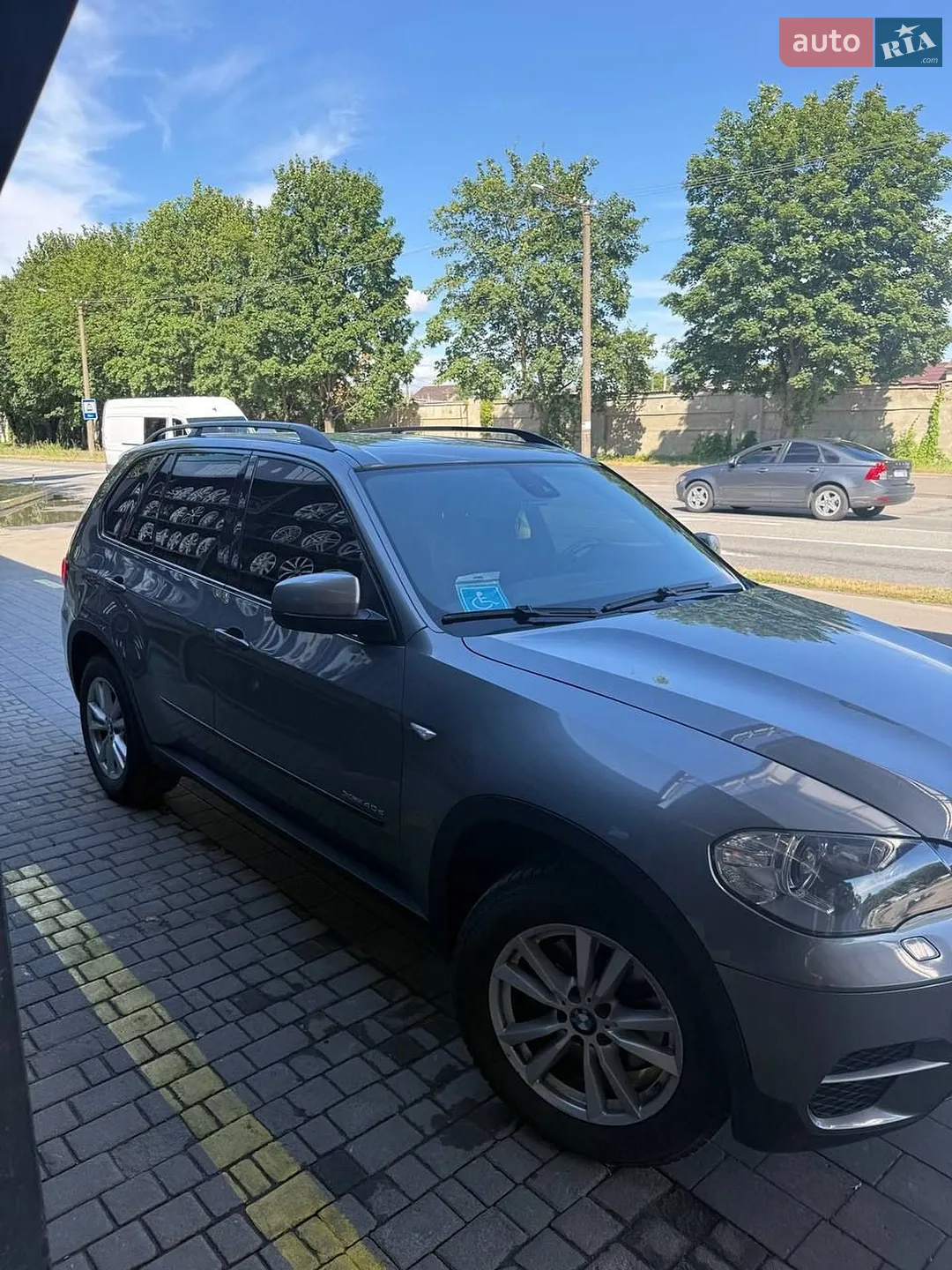 2010 BMW X5 - мініатюра 15