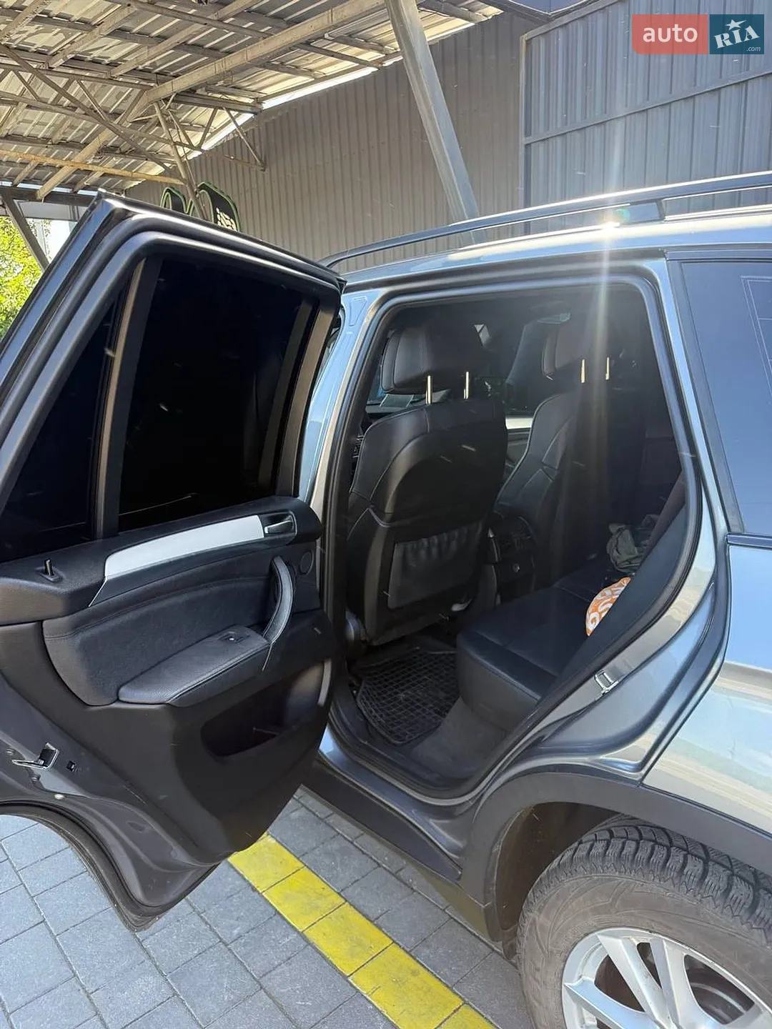 2010 BMW X5 - мініатюра 19