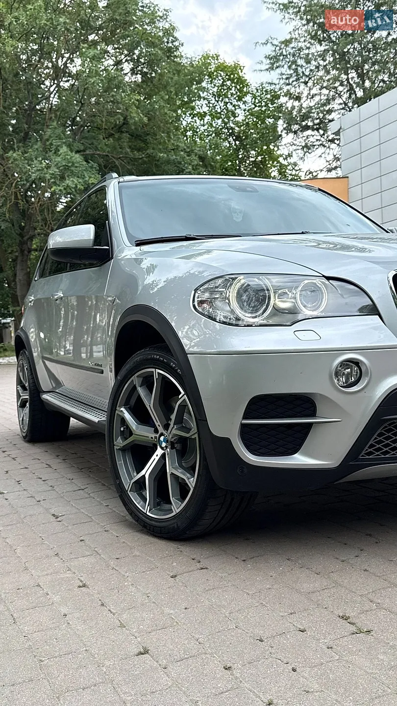 2010 BMW X5 - мініатюра 3