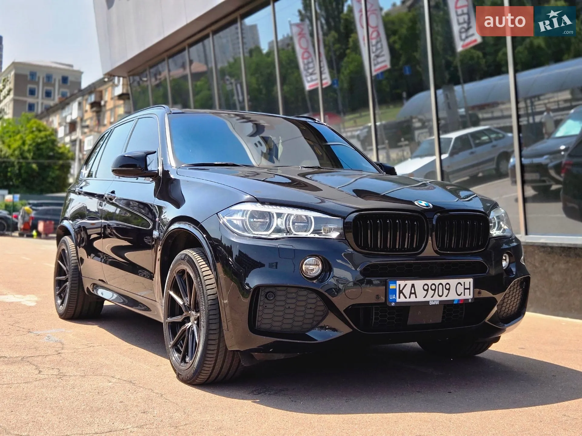 2017 BMW X5 - мініатюра 2