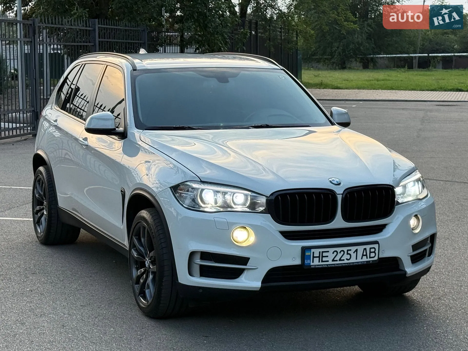 2017 BMW X5 - мініатюра 3