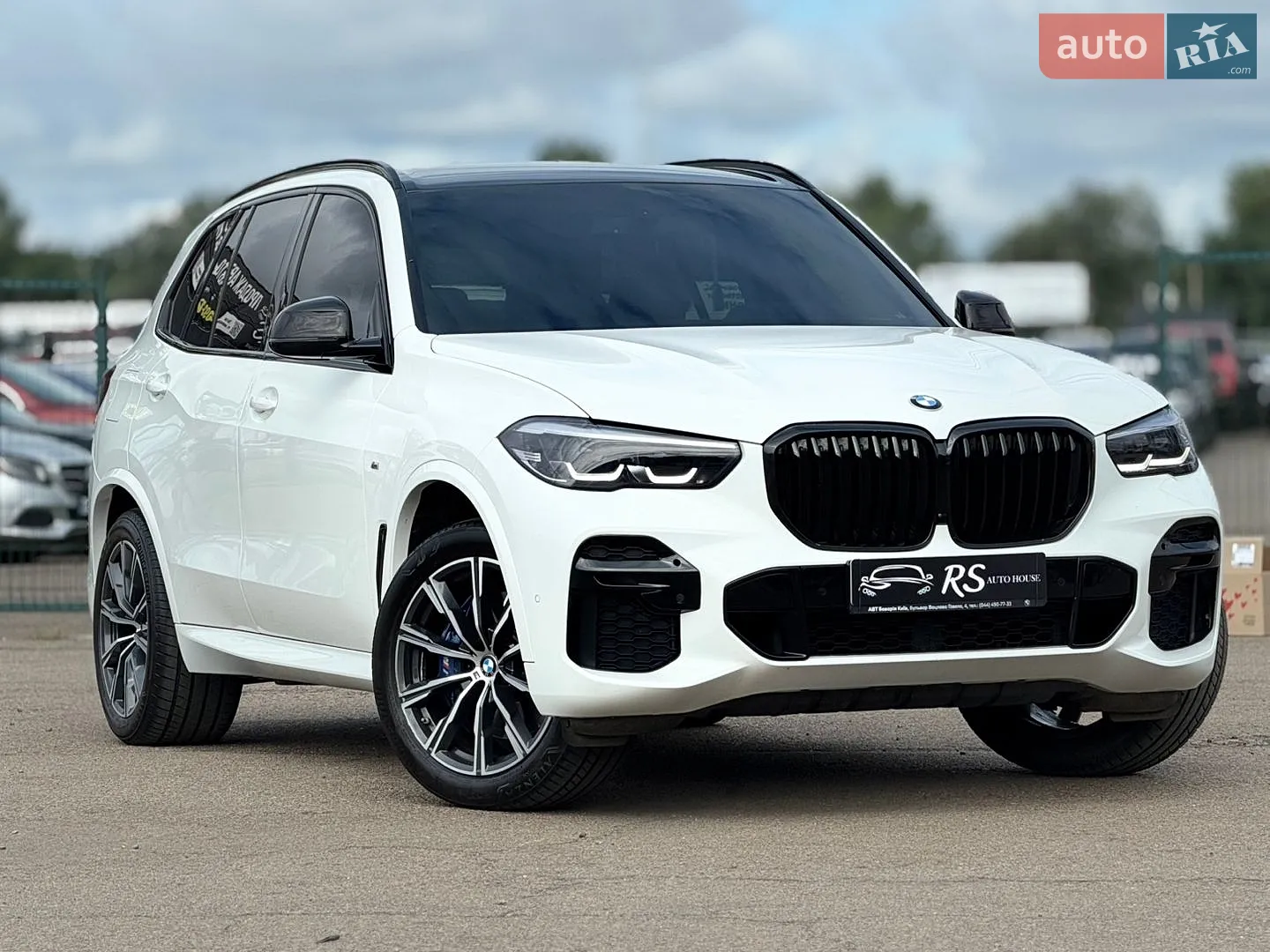 2022 BMW X5 - фото 1