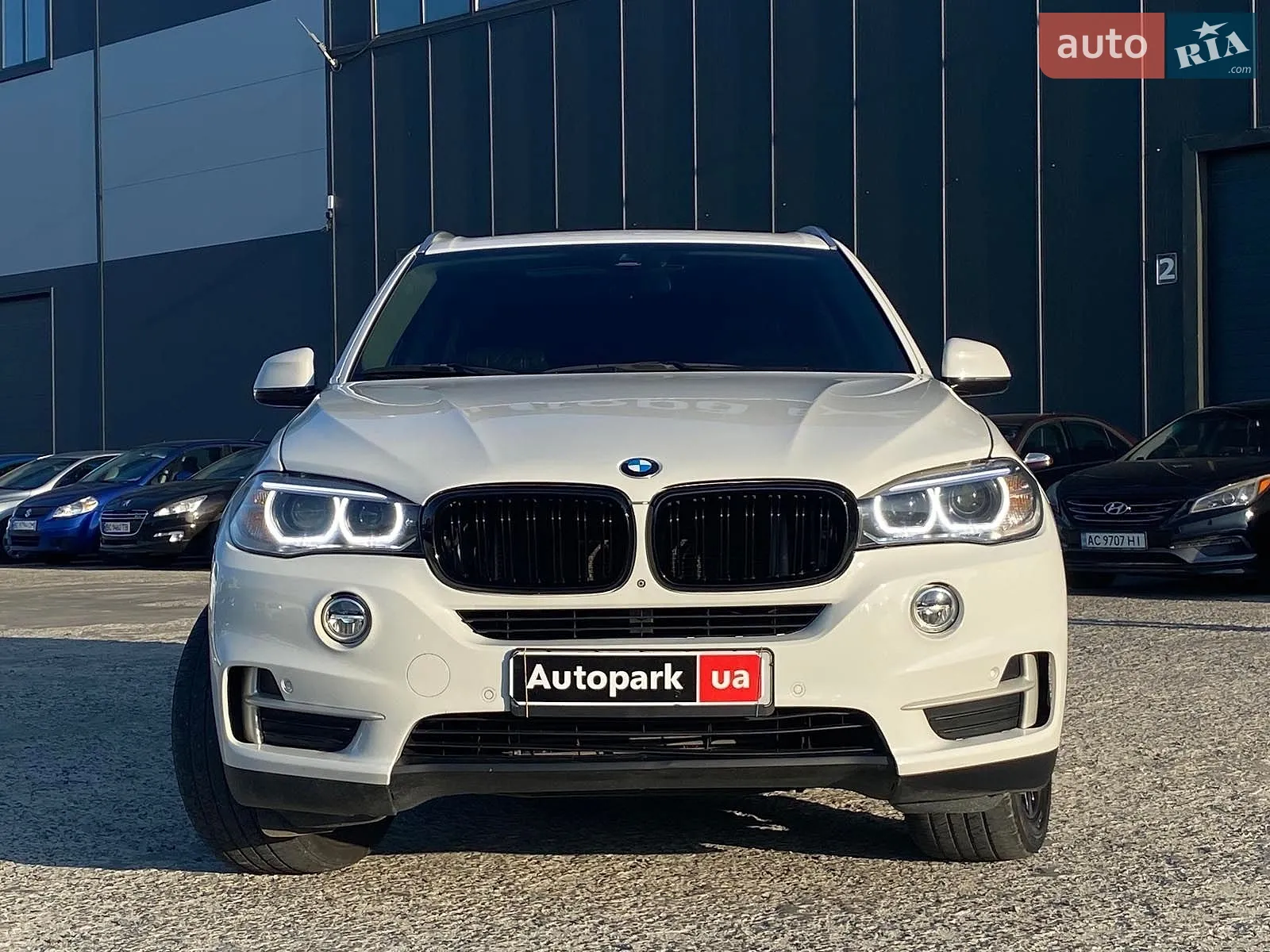 2016 BMW X5 - мініатюра 2