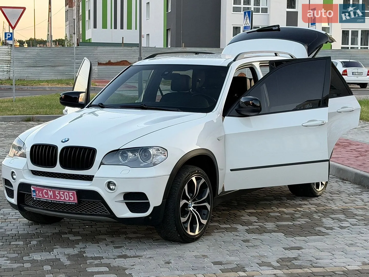 2011 BMW X5 - мініатюра 16