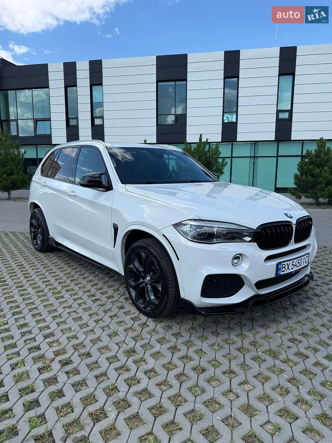2016 BMW X5 - мініатюра 2