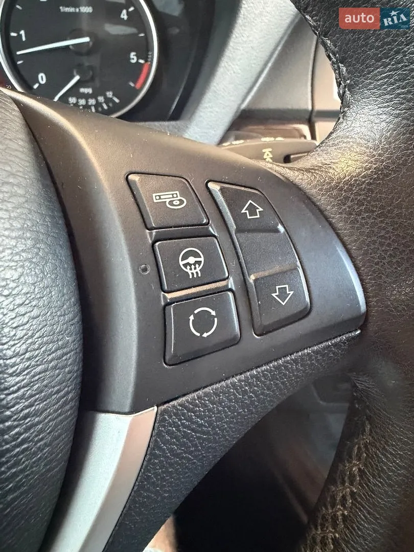 2010 BMW X5 - мініатюра 12