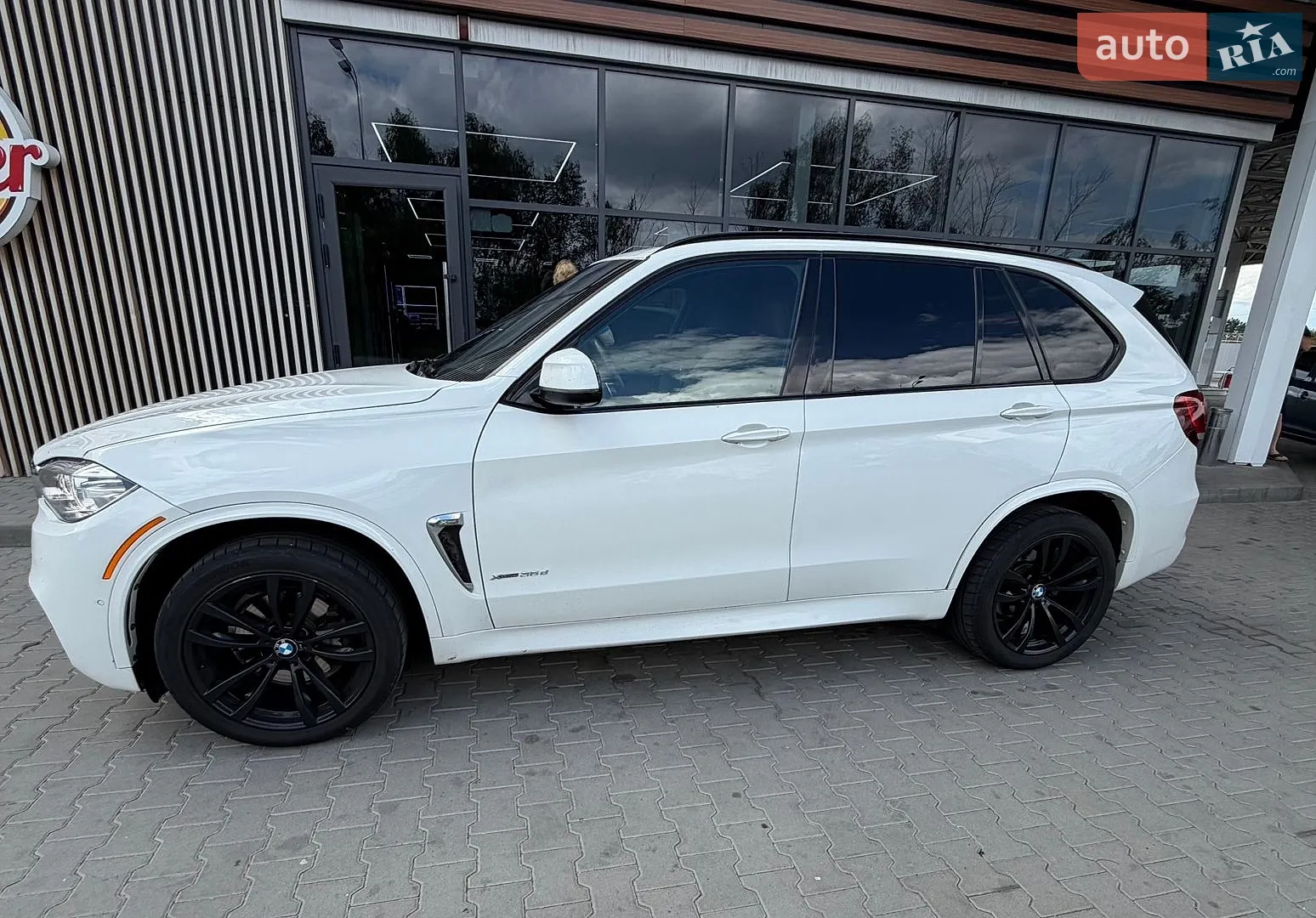 2017 BMW X5 - мініатюра 2