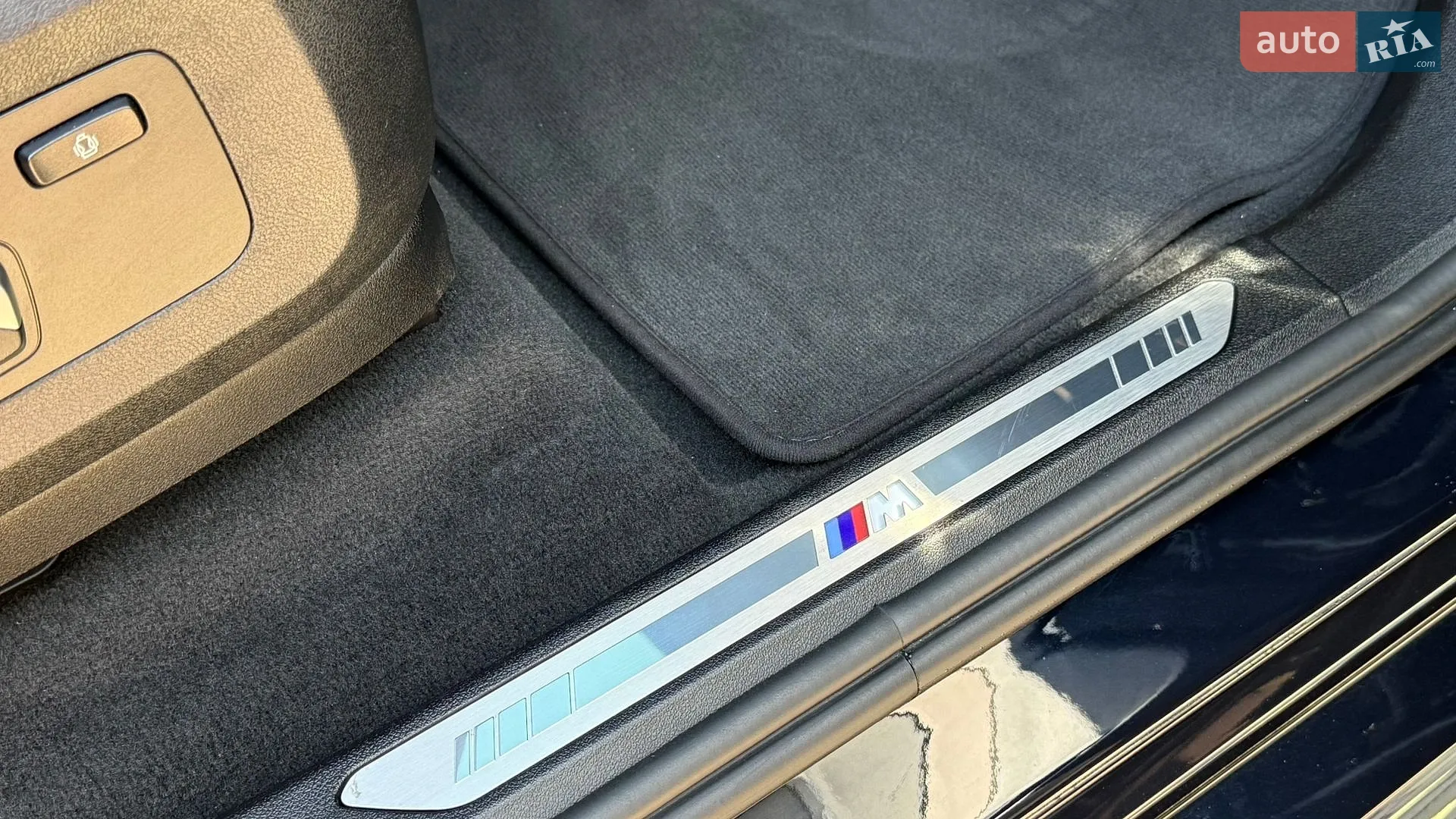 2021 BMW X5 - мініатюра 21