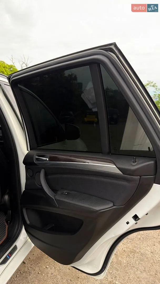 2011 BMW X5 - мініатюра 47