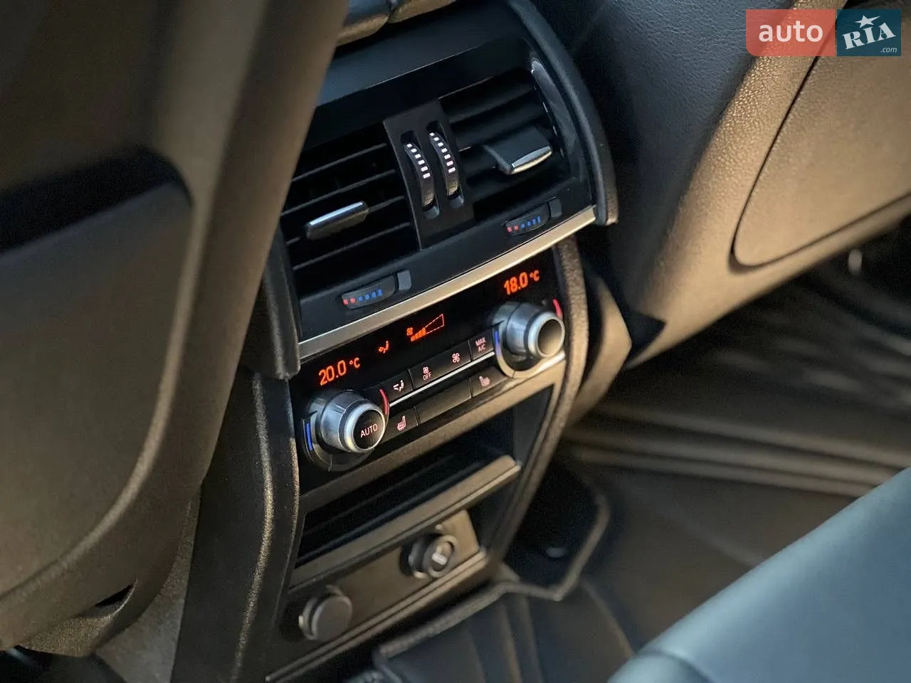 2014 BMW X5 - мініатюра 32
