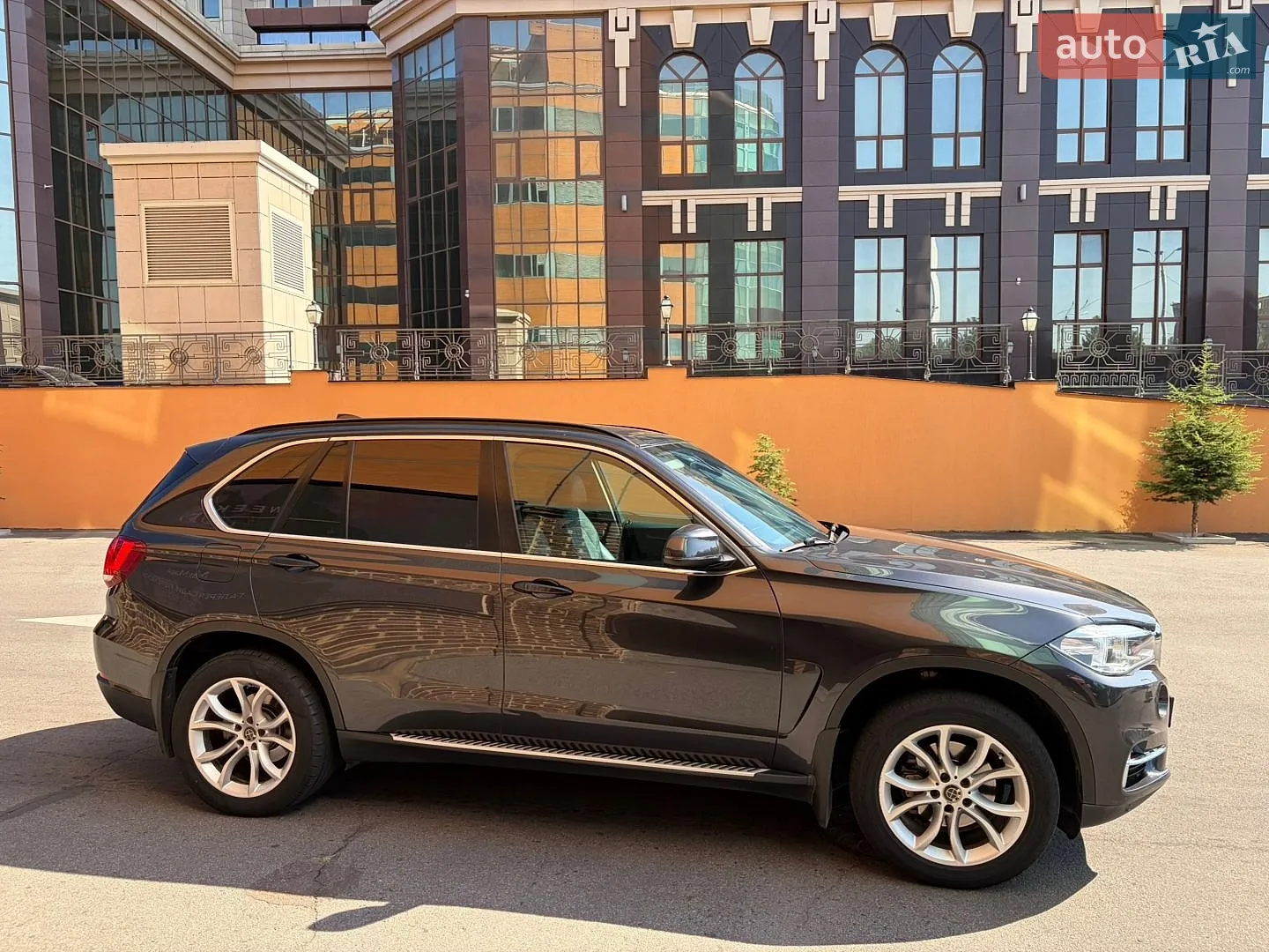 2016 BMW X5 - мініатюра 10