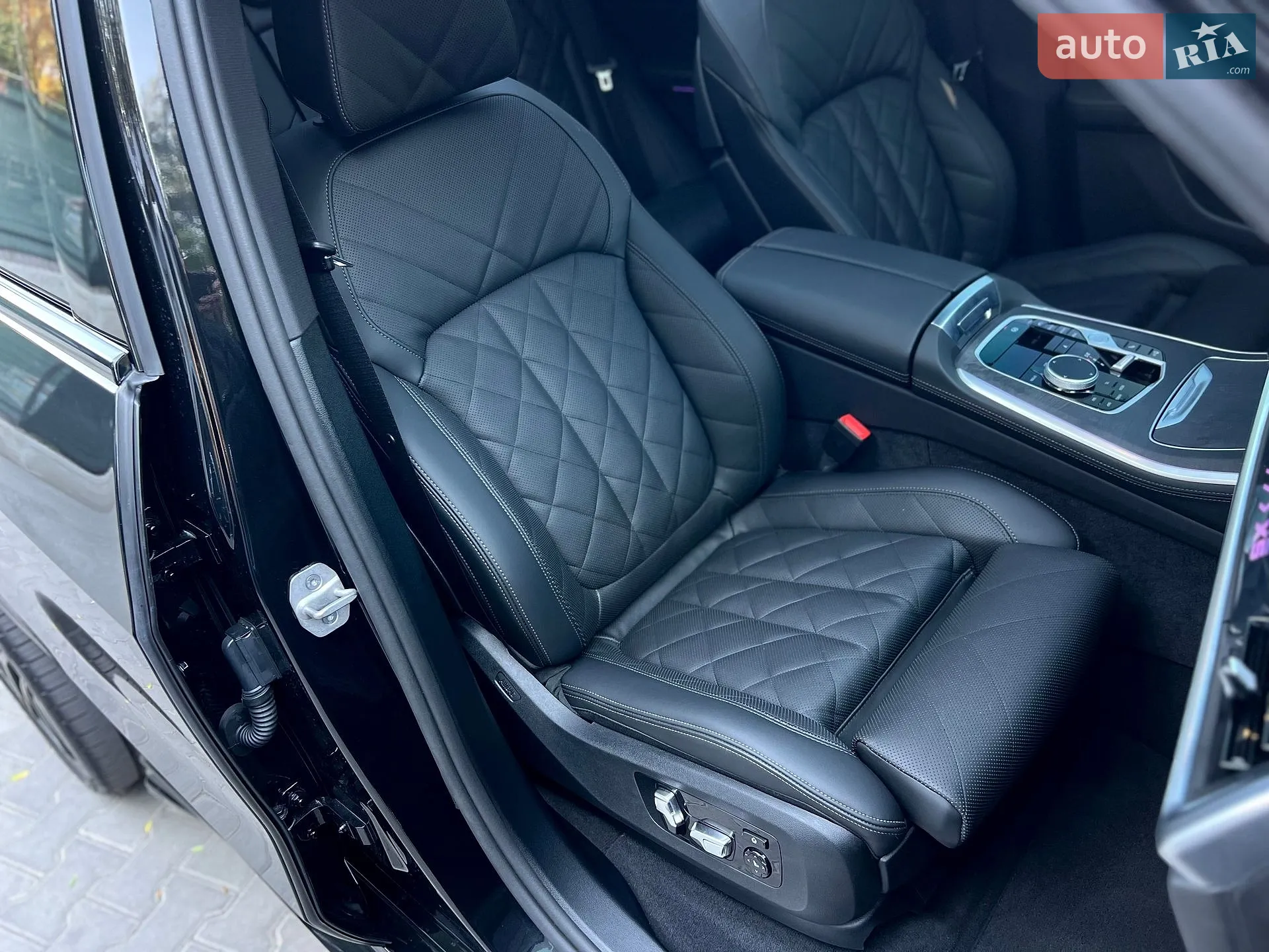 2025 BMW X5 - мініатюра 32