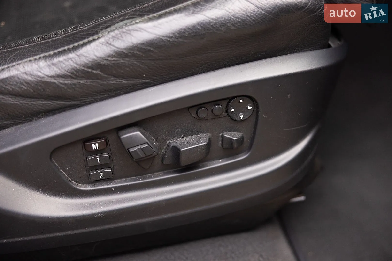 2010 BMW X5 - мініатюра 41