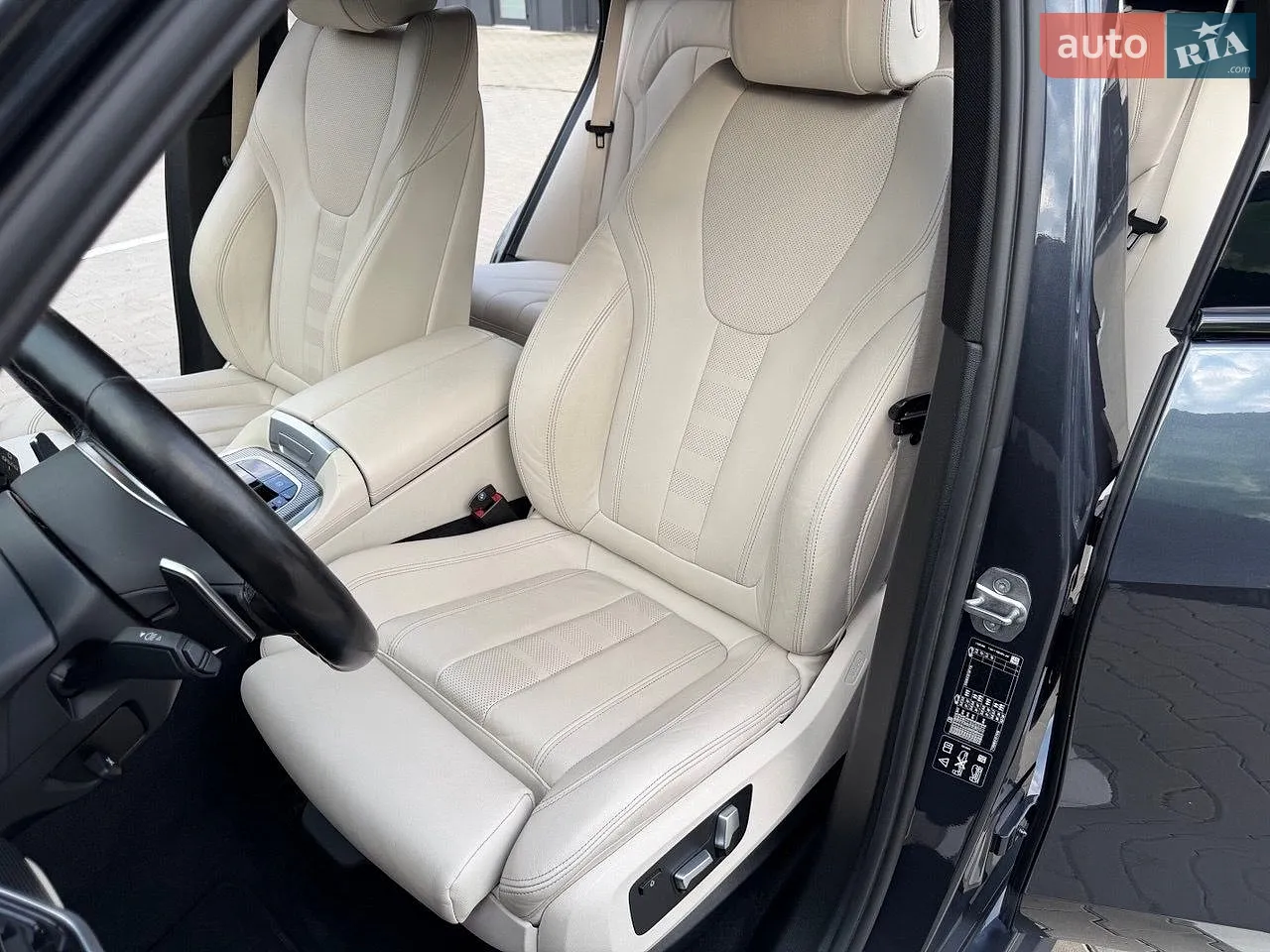 2022 BMW X5 - мініатюра 20