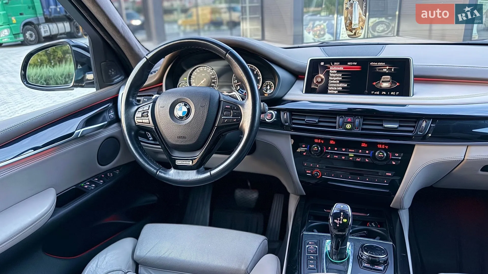 2015 BMW X5 - мініатюра 19