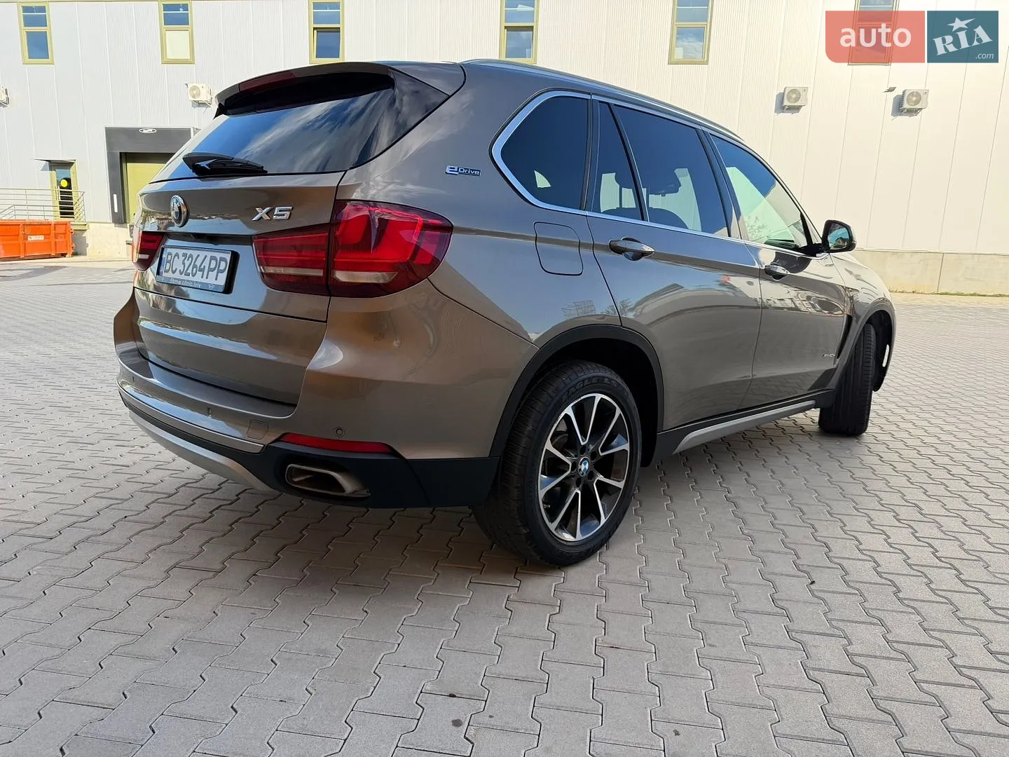 2016 BMW X5 - мініатюра 10