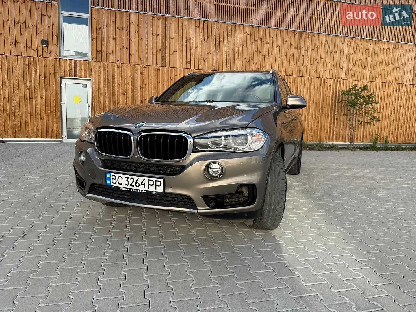 2016 BMW X5 - мініатюра 4