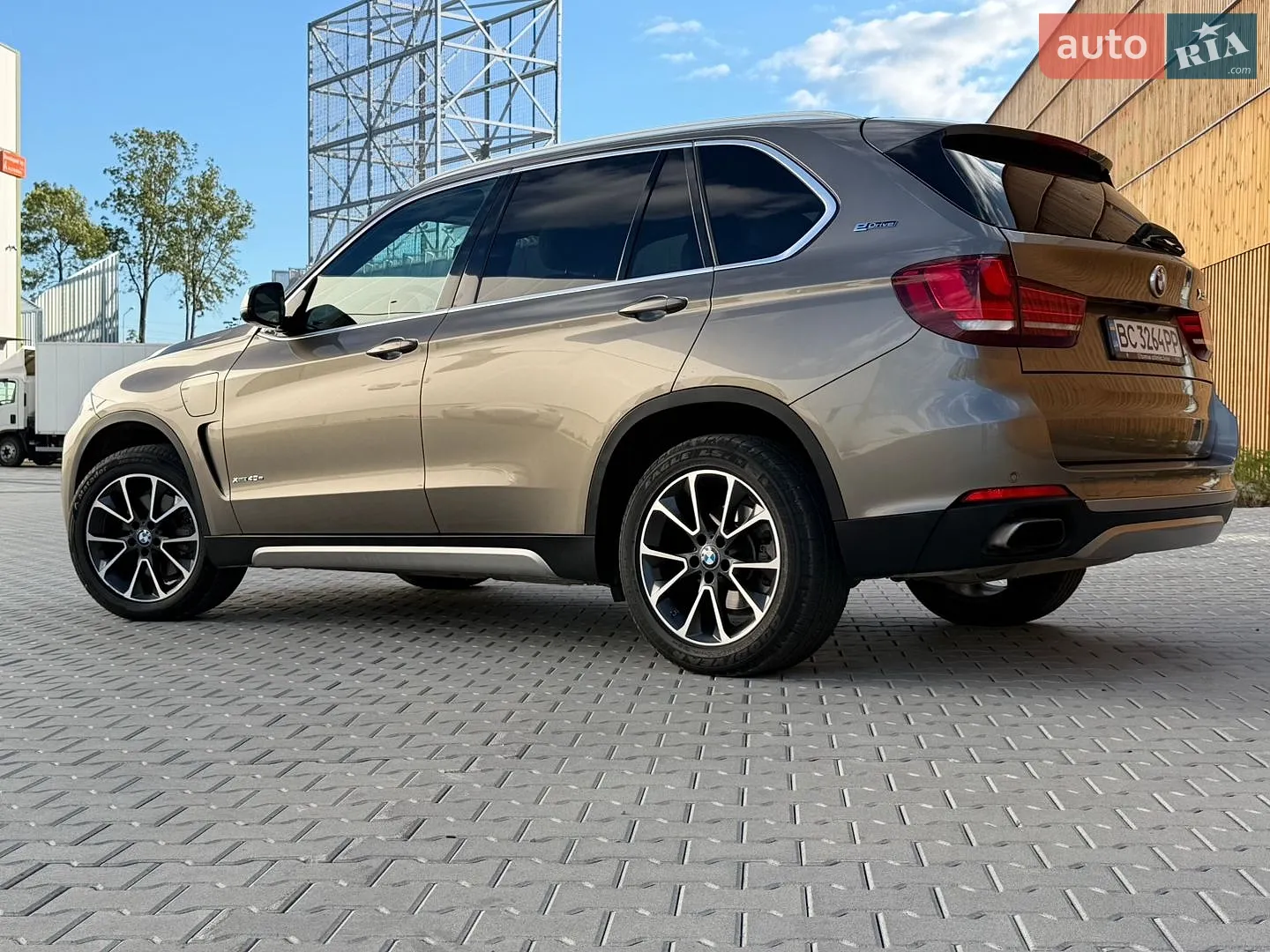 2016 BMW X5 - мініатюра 15