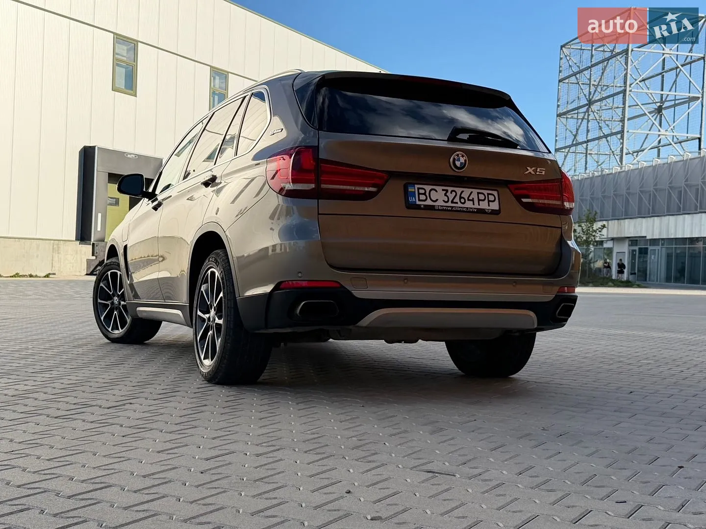 2016 BMW X5 - мініатюра 16