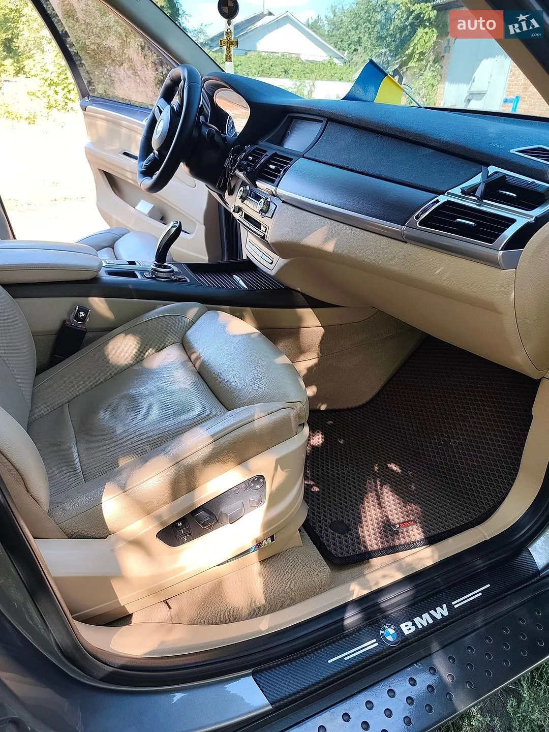 2010 BMW X5 - мініатюра 9