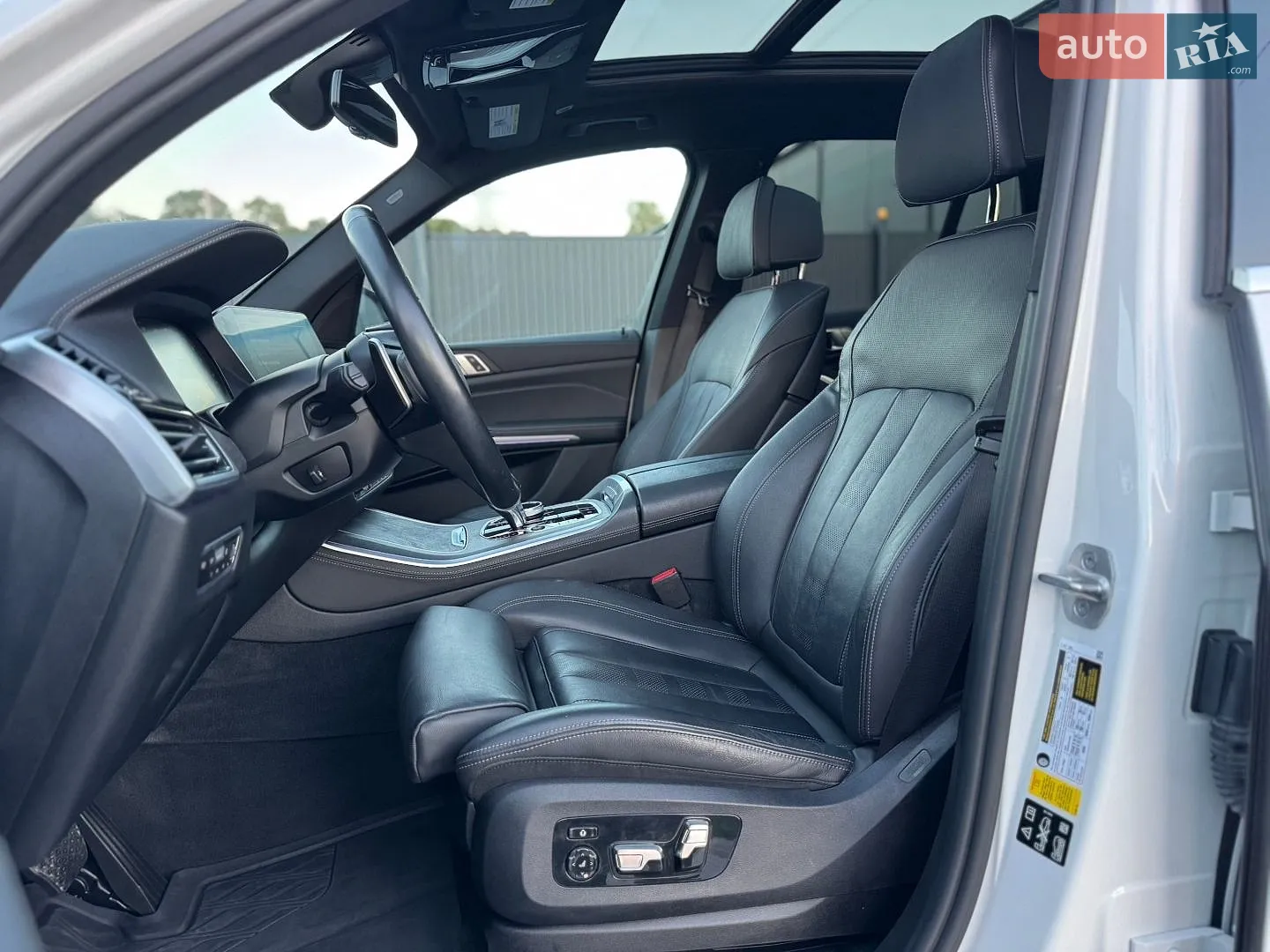 2021 BMW X5 - мініатюра 36