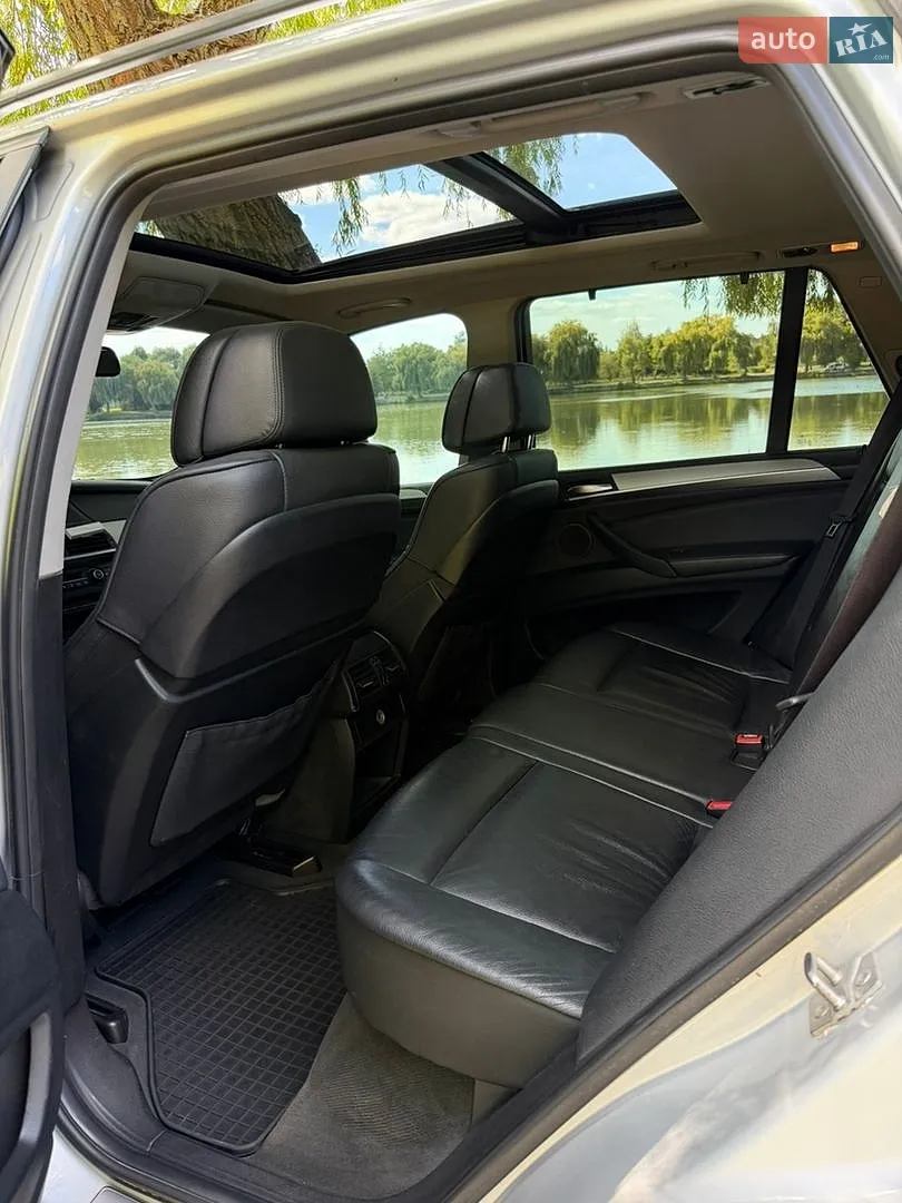 2010 BMW X5 - мініатюра 15