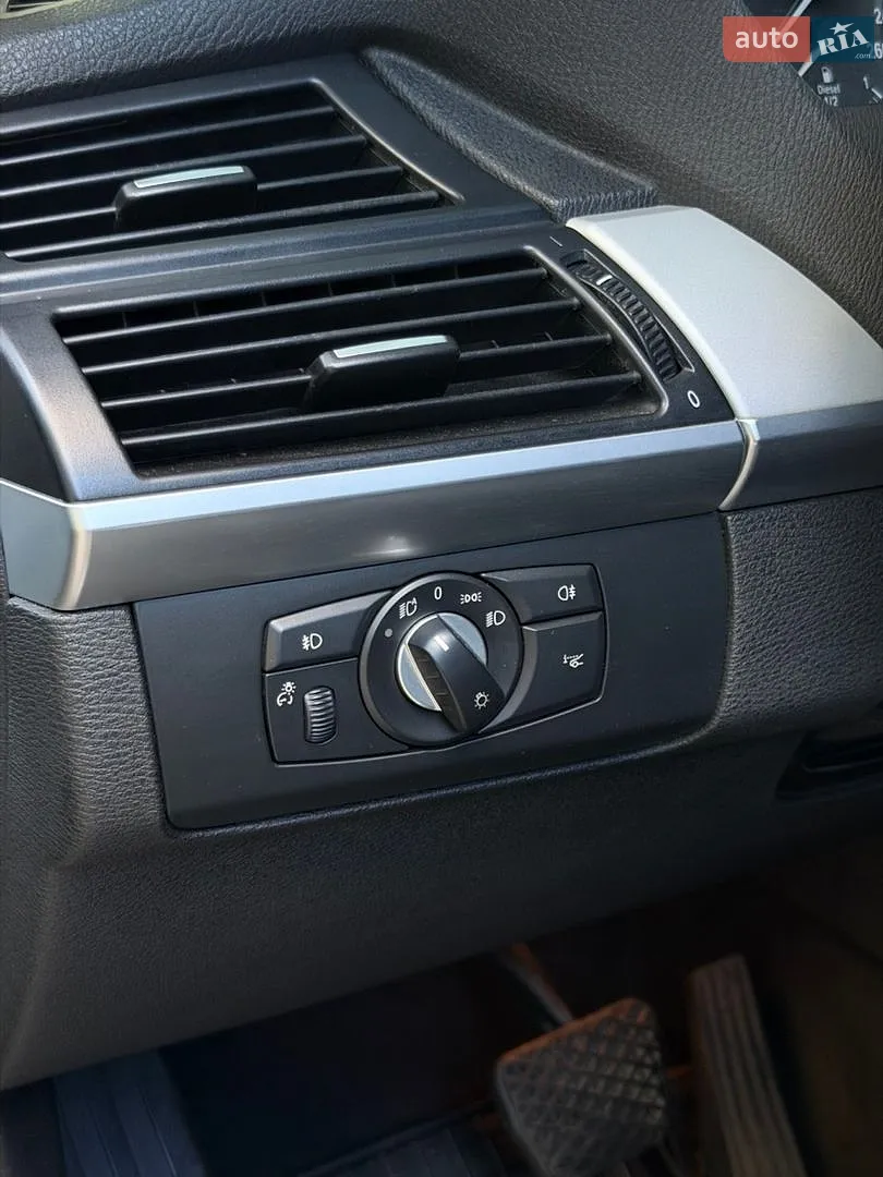 2010 BMW X5 - мініатюра 19