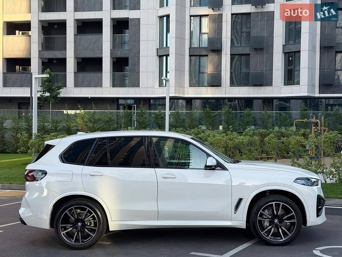 2021 BMW X5 - мініатюра 10