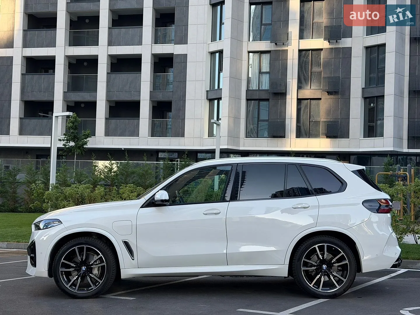 2021 BMW X5 - мініатюра 22