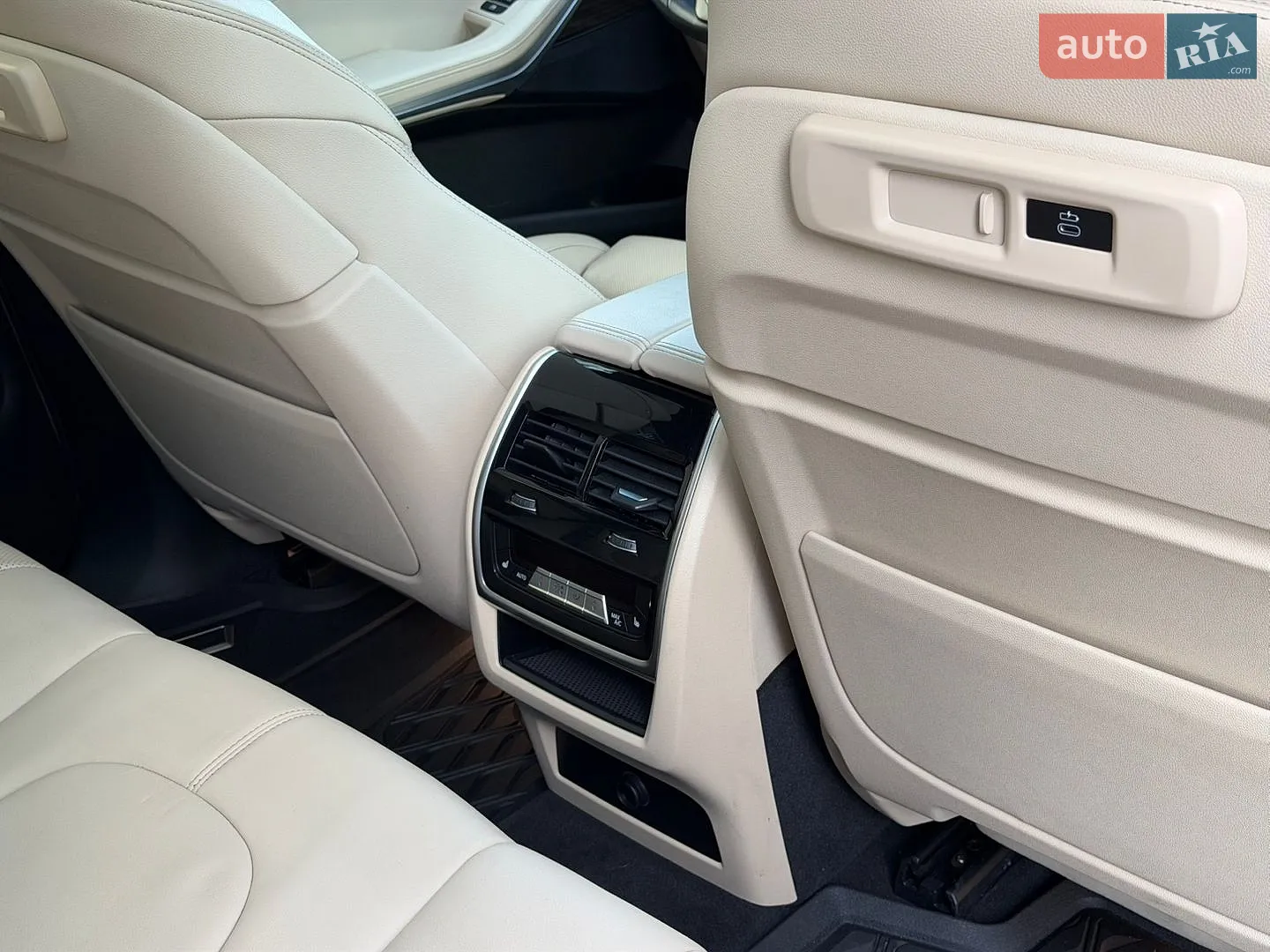 2021 BMW X5 - мініатюра 61