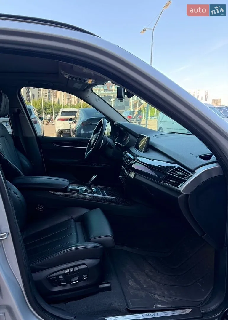 2016 BMW X5 - мініатюра 15