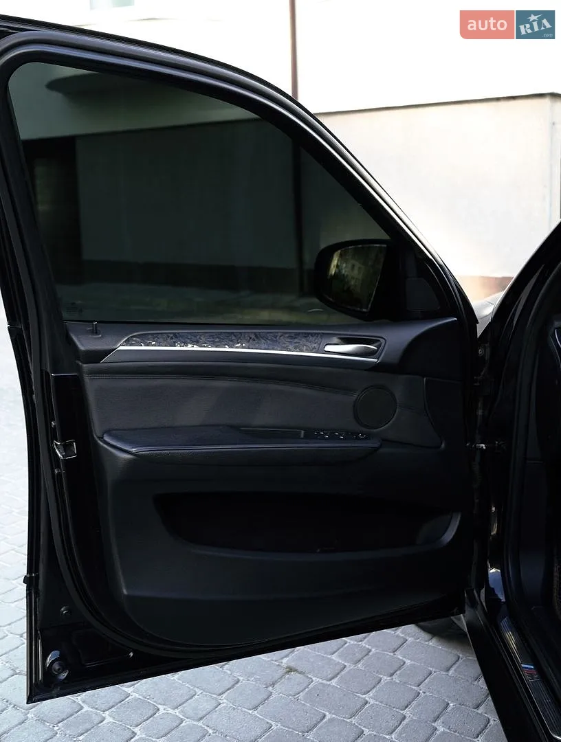 2010 BMW X5 - мініатюра 10