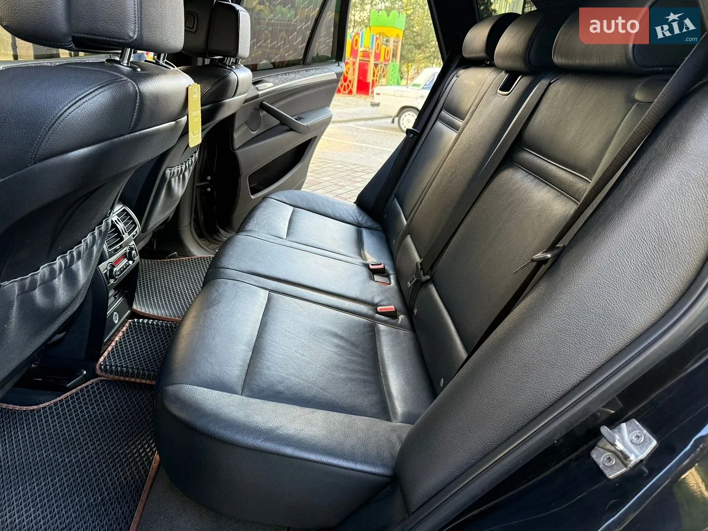 2010 BMW X5 - мініатюра 18
