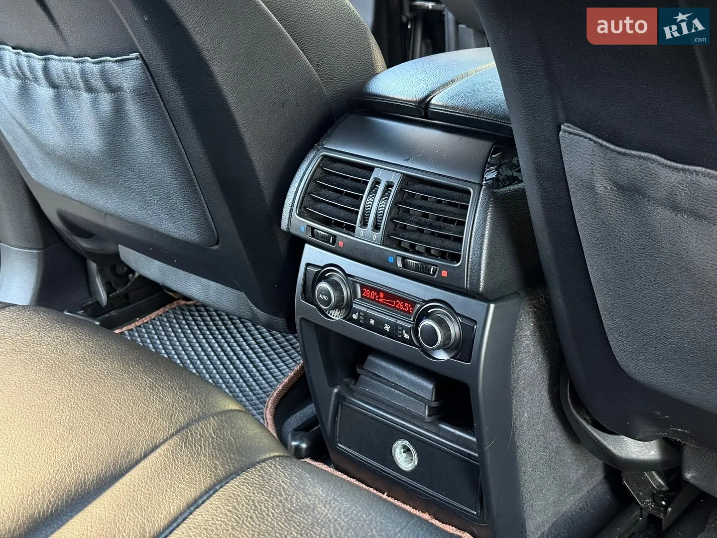 2010 BMW X5 - мініатюра 20
