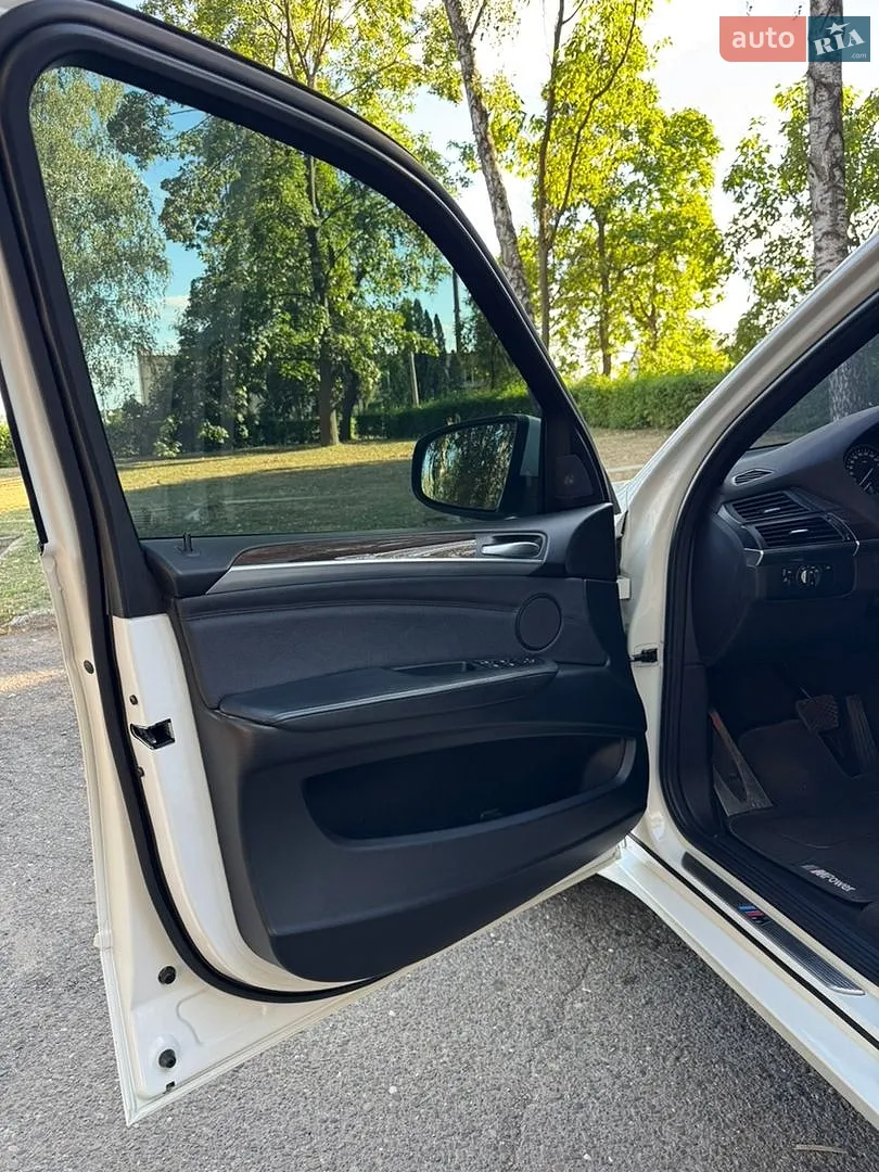 2010 BMW X5 - мініатюра 7