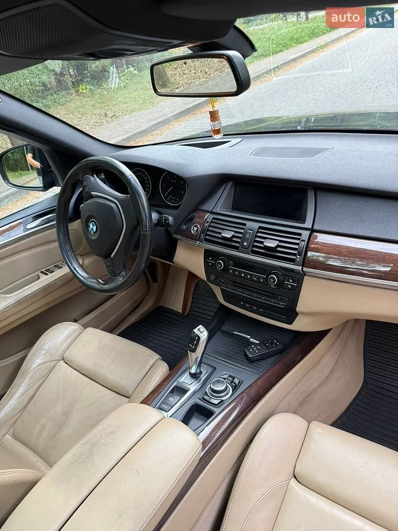 2010 BMW X5 - мініатюра 28