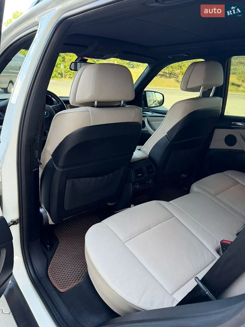 2011 BMW X5 - мініатюра 11