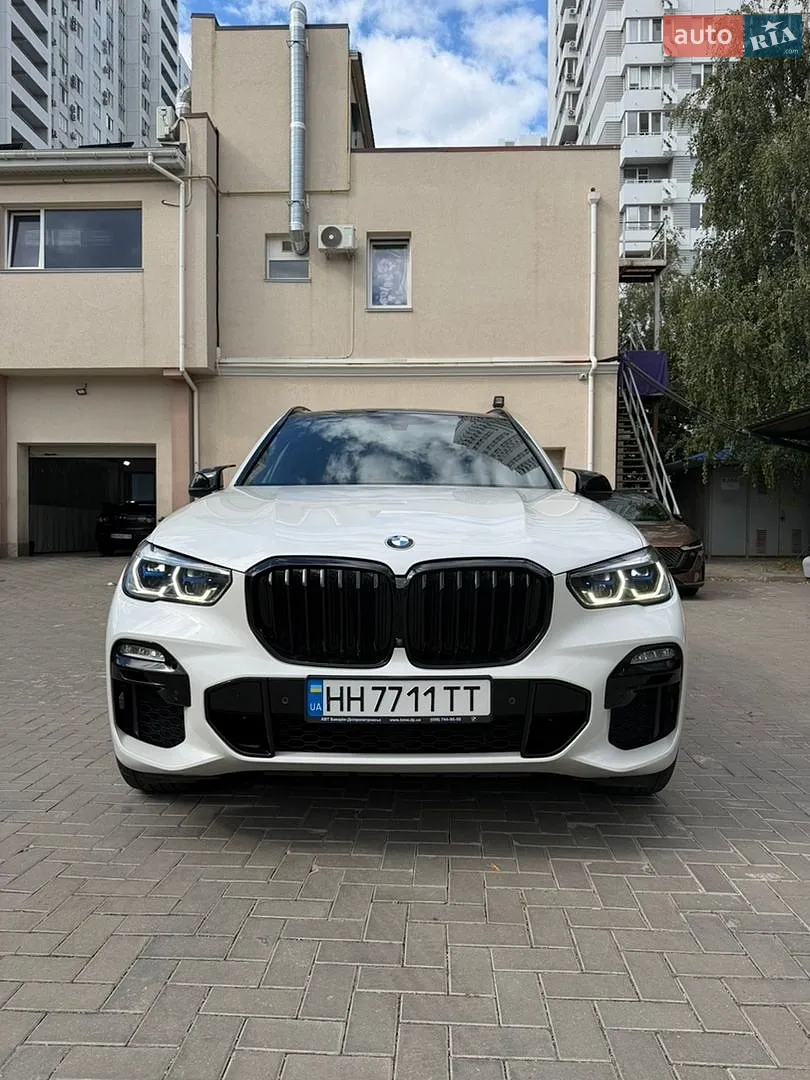 2019 BMW X5 - фото 1