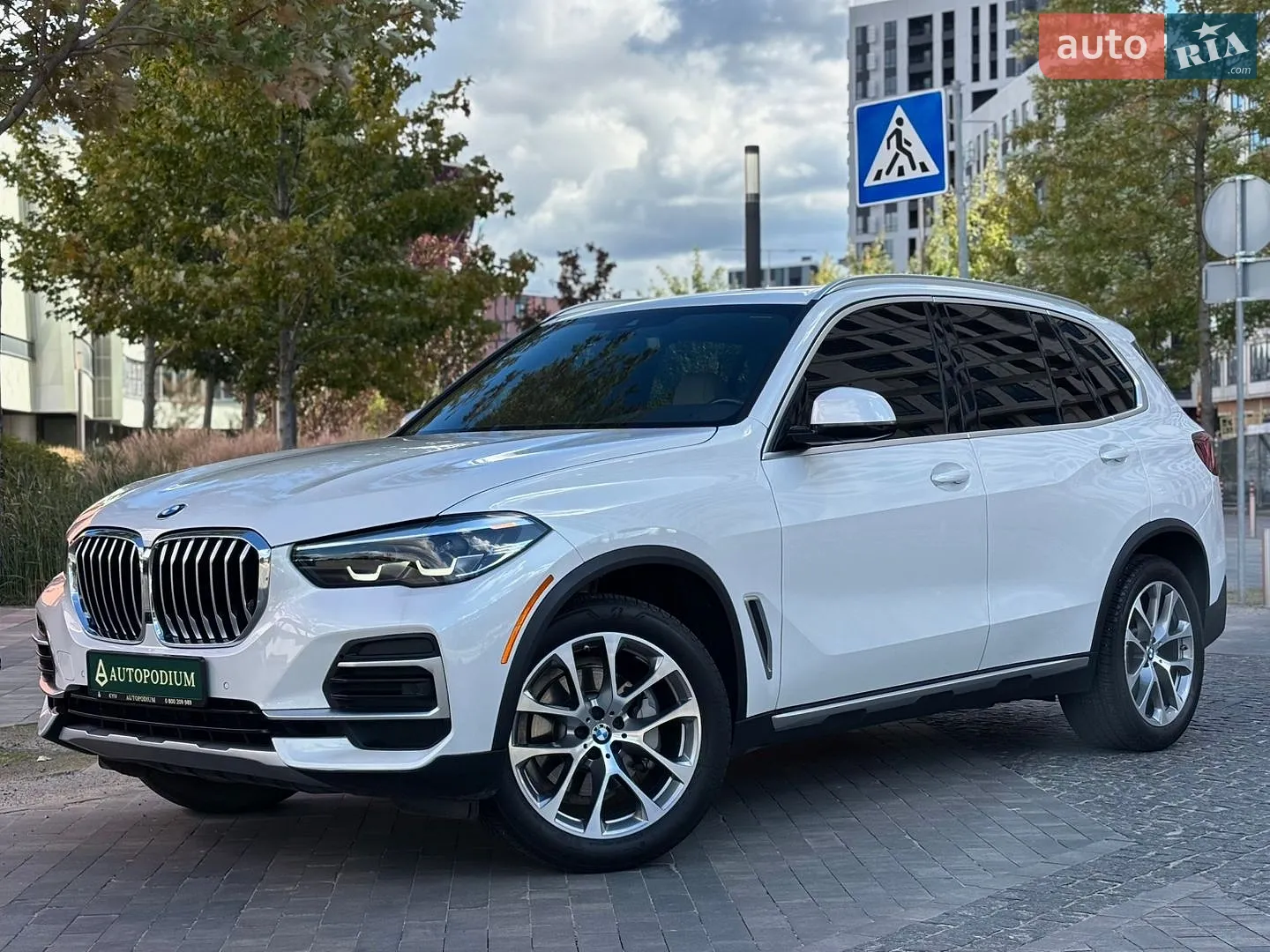 2022 BMW X5 - фото 1