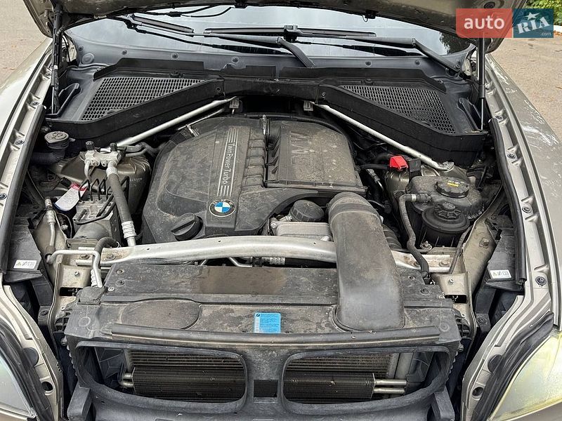 Внедорожник / Кроссовер BMW X5 2010 в Подольске