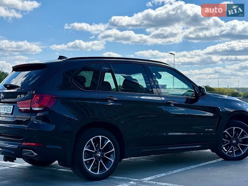 Позашляховик / Кросовер BMW X5 2017 в Києві