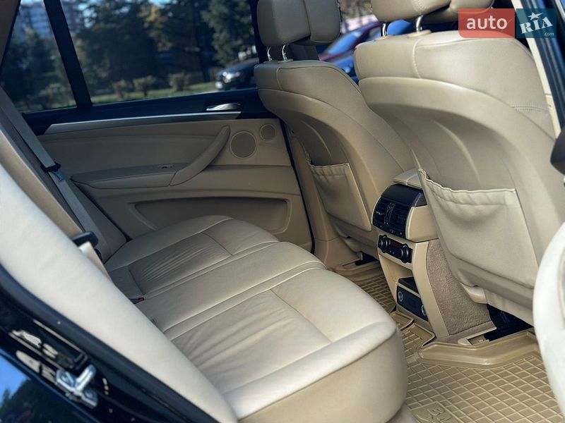Внедорожник / Кроссовер BMW X5 2012 в Ивано-Франковске